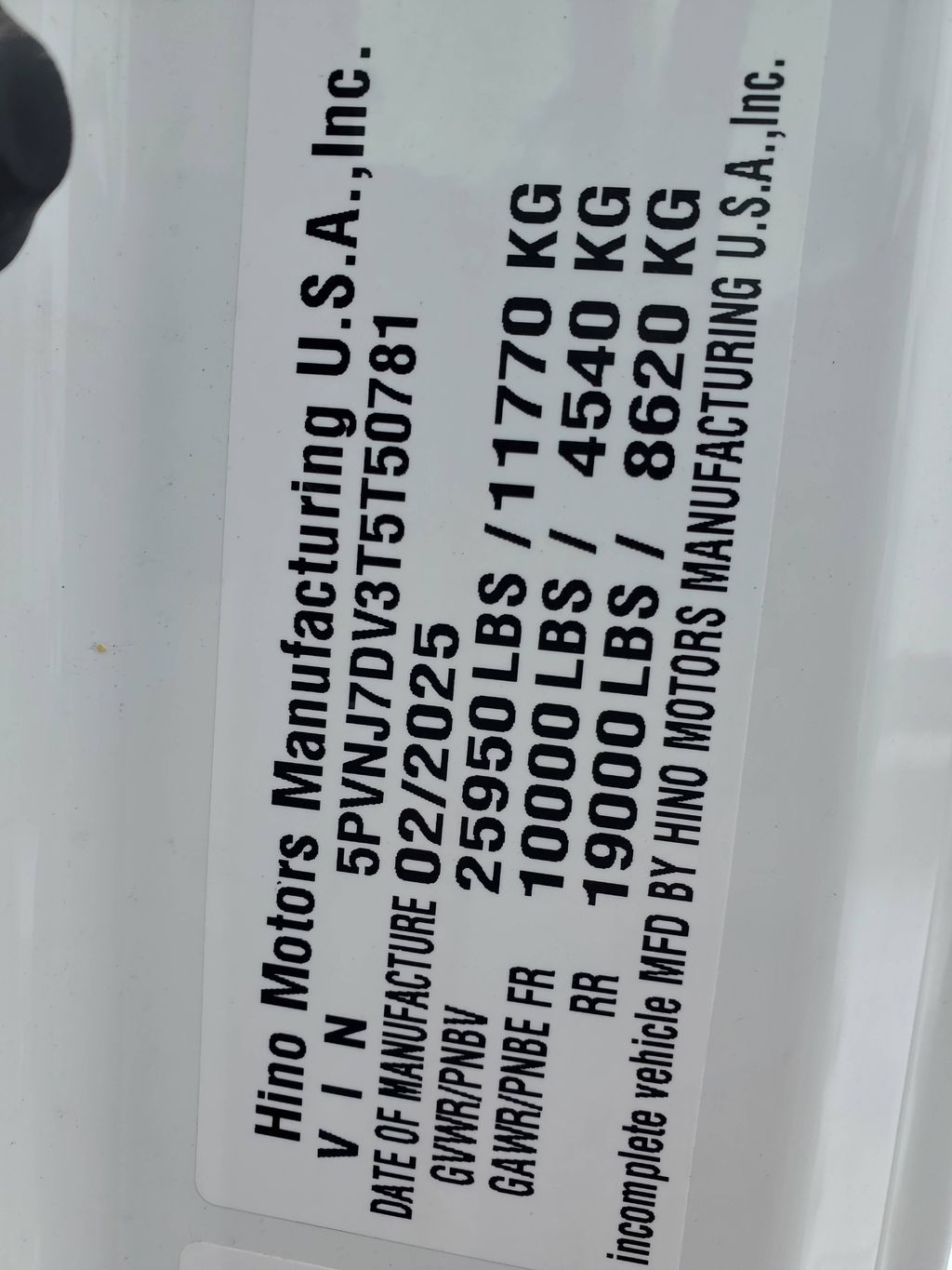 Slide images of 2026 HINO L6