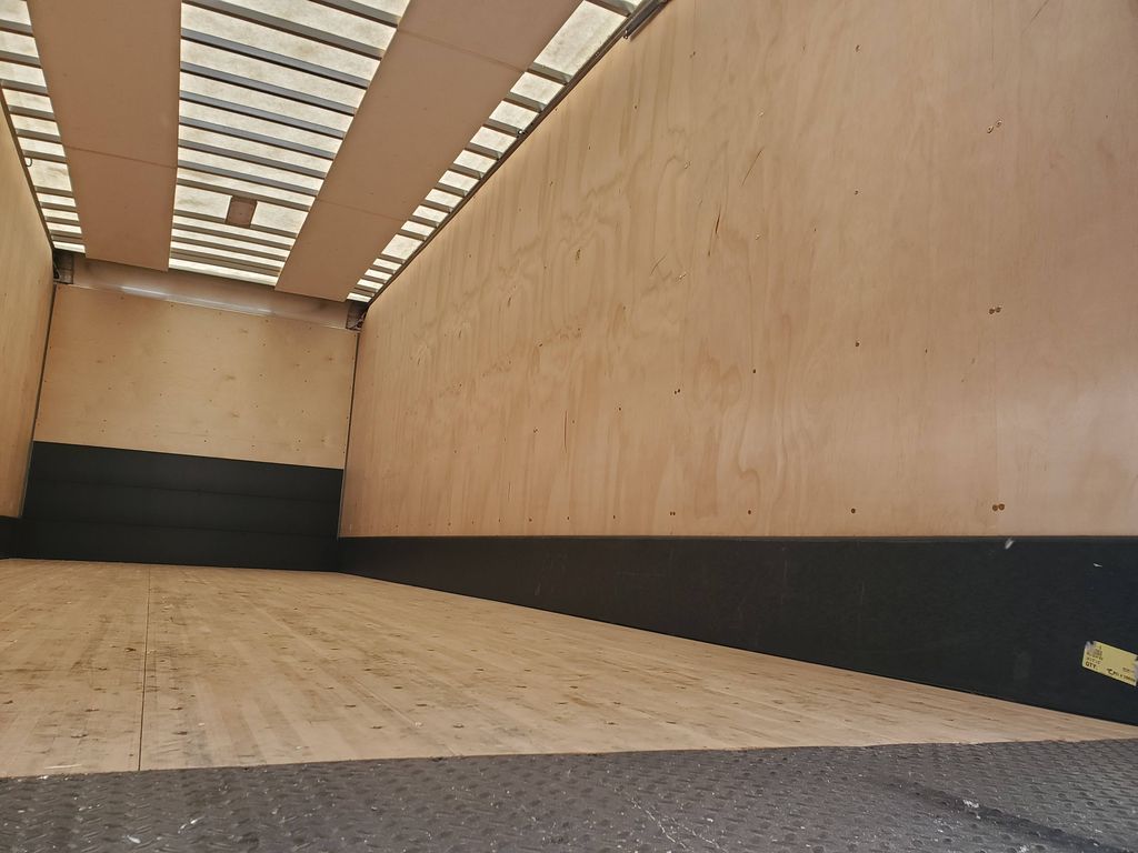 Slide images of 2026 HINO L6