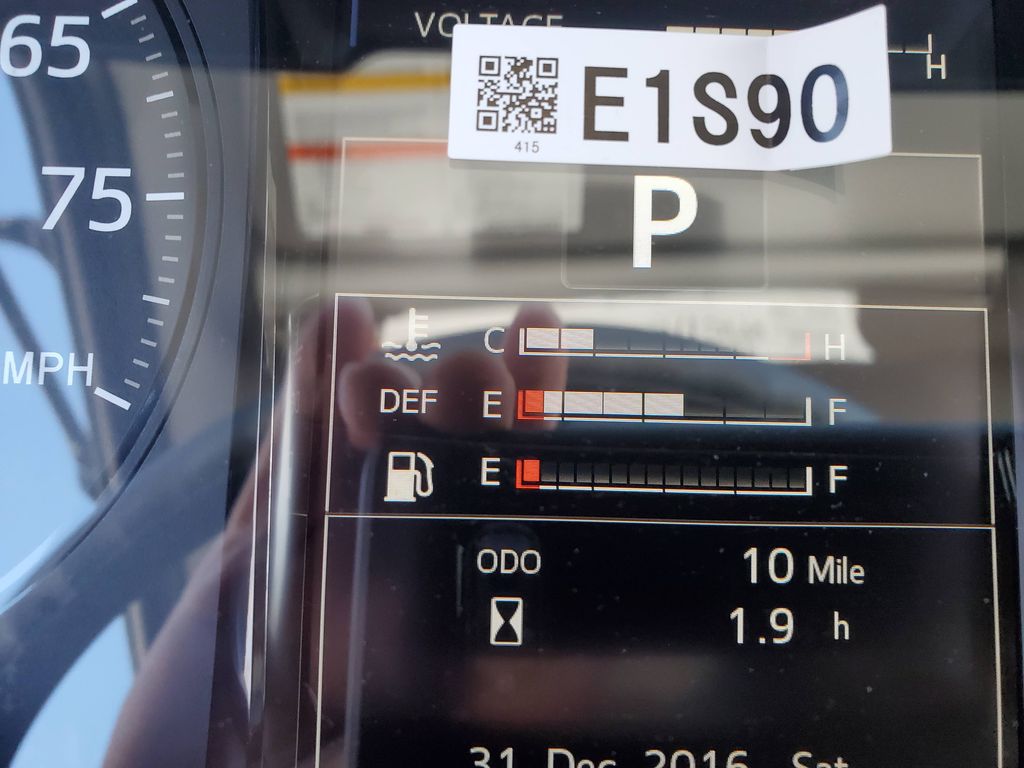 Slide images of 2026 HINO L6