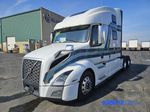 Slide images of 2022 VOLVO VNL64T860