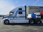 Slide images of 2022 VOLVO VNL64T860