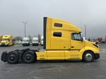 Slide images of 2022 VOLVO VNL64T760