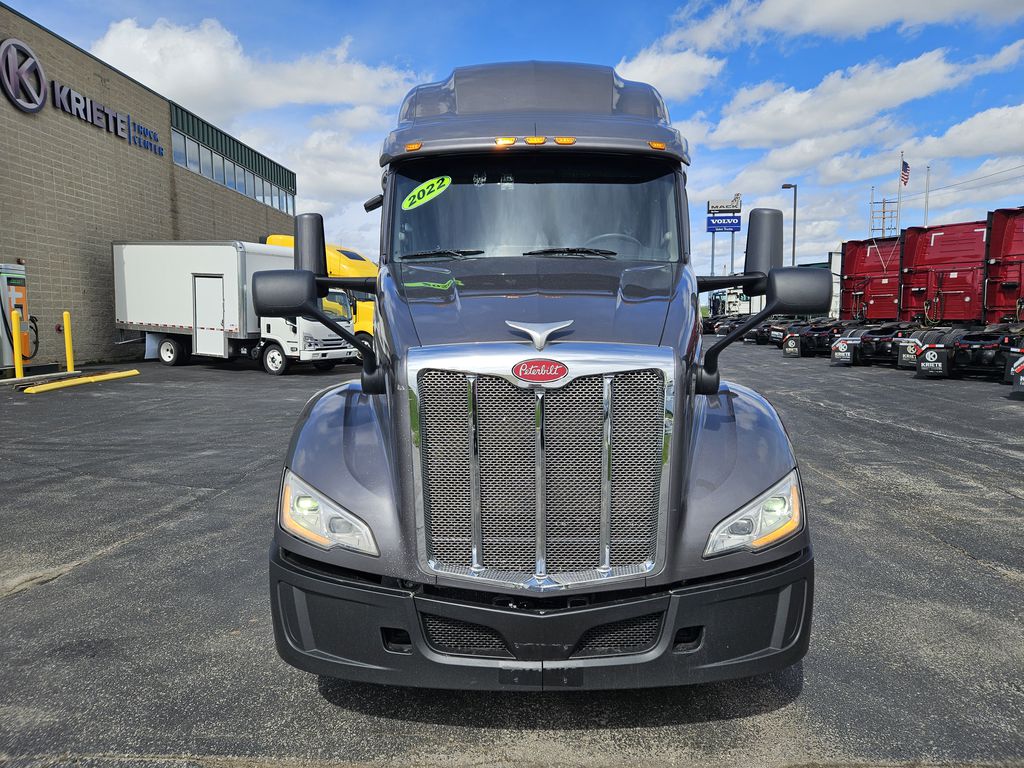 Slide images of 2022 PETERBILT TRK