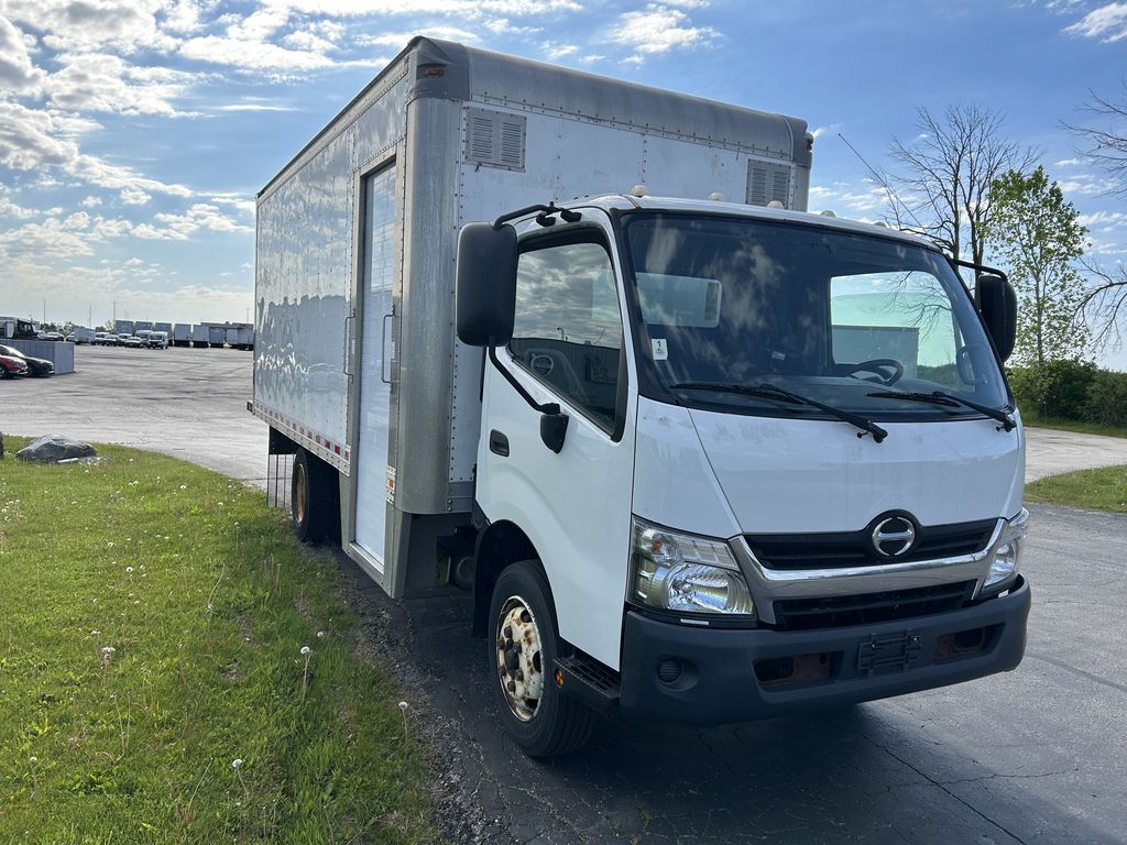 Slide images of 2018 HINO 195