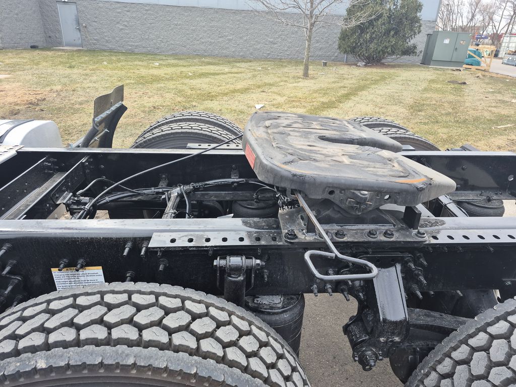 Slide images of 2025 VOLVO VNR64T300 