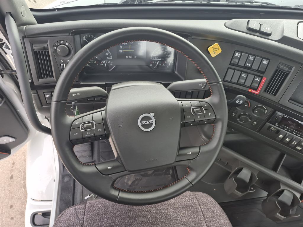 Slide images of 2025 VOLVO VNR64T300 