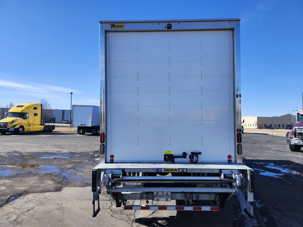 Slide images of 2025 MACK MD642