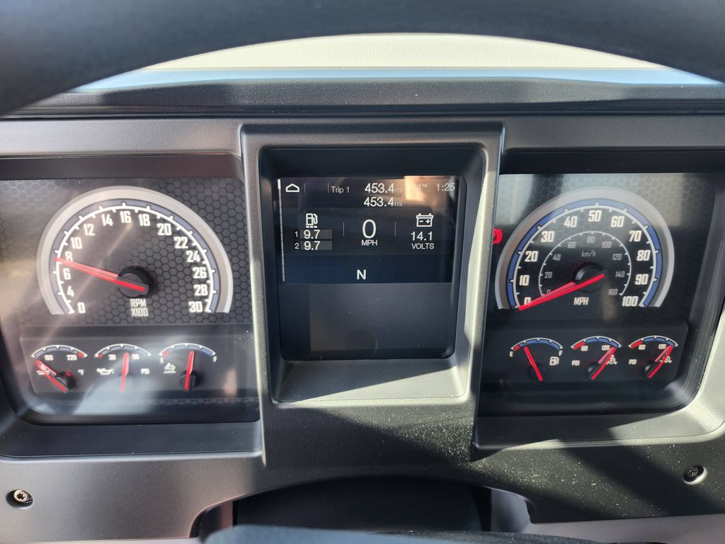 Slide images of 2025 MACK MD642