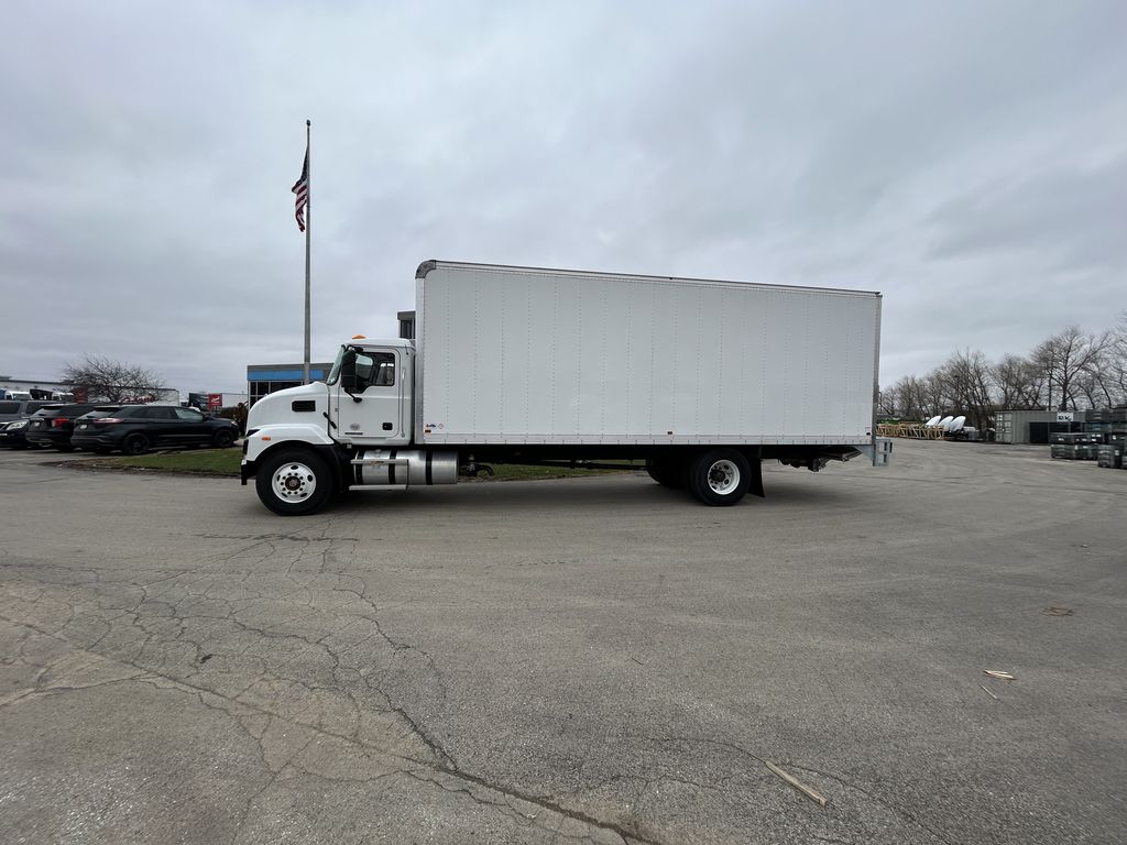 Slide images of 2025 MACK MD642