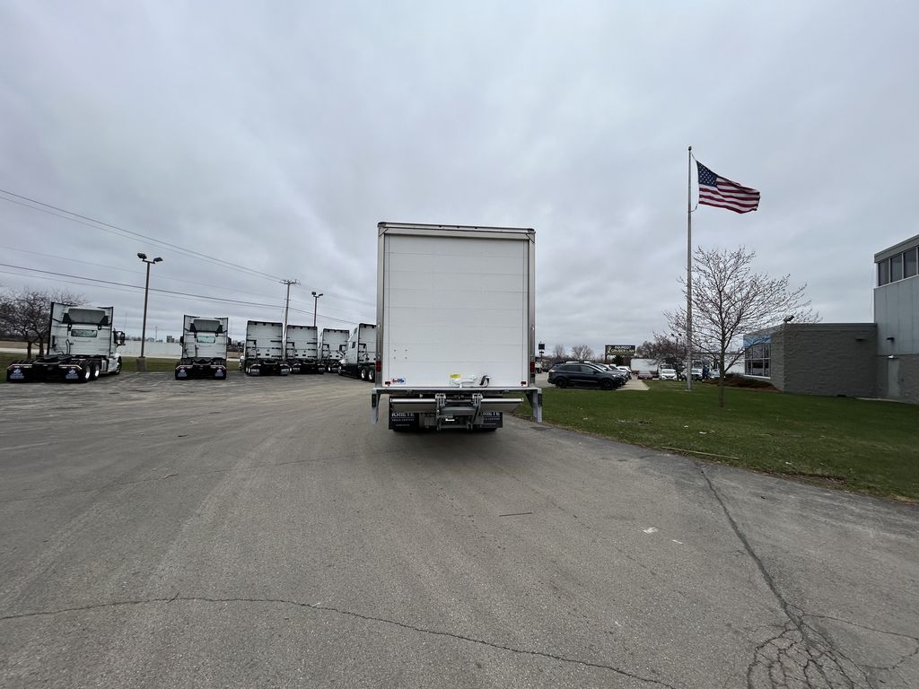 Slide images of 2025 MACK MD642