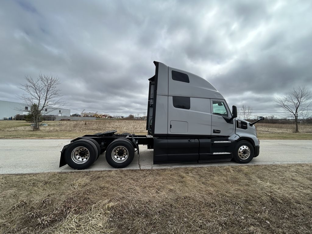 Slide images of 2026 MACK PIONEER 64T 76H