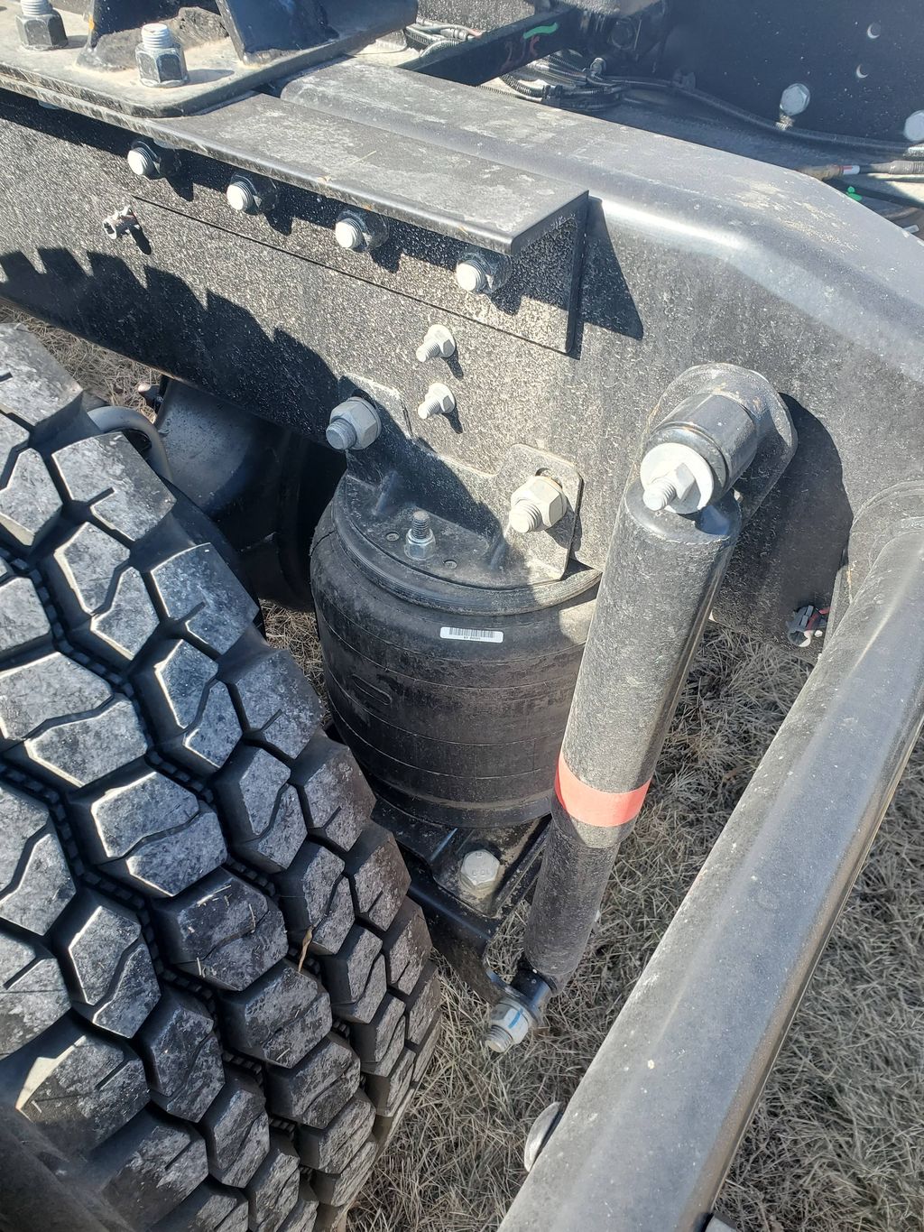 Slide images of 2026 HINO XL8 (SA TRAC.)