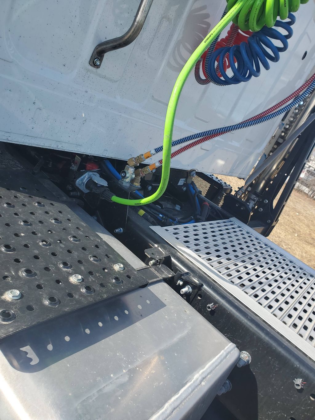 Slide images of 2026 HINO XL8 (SA TRAC.)