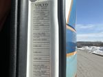 Slide images of 2022 VOLVO VNL64T860