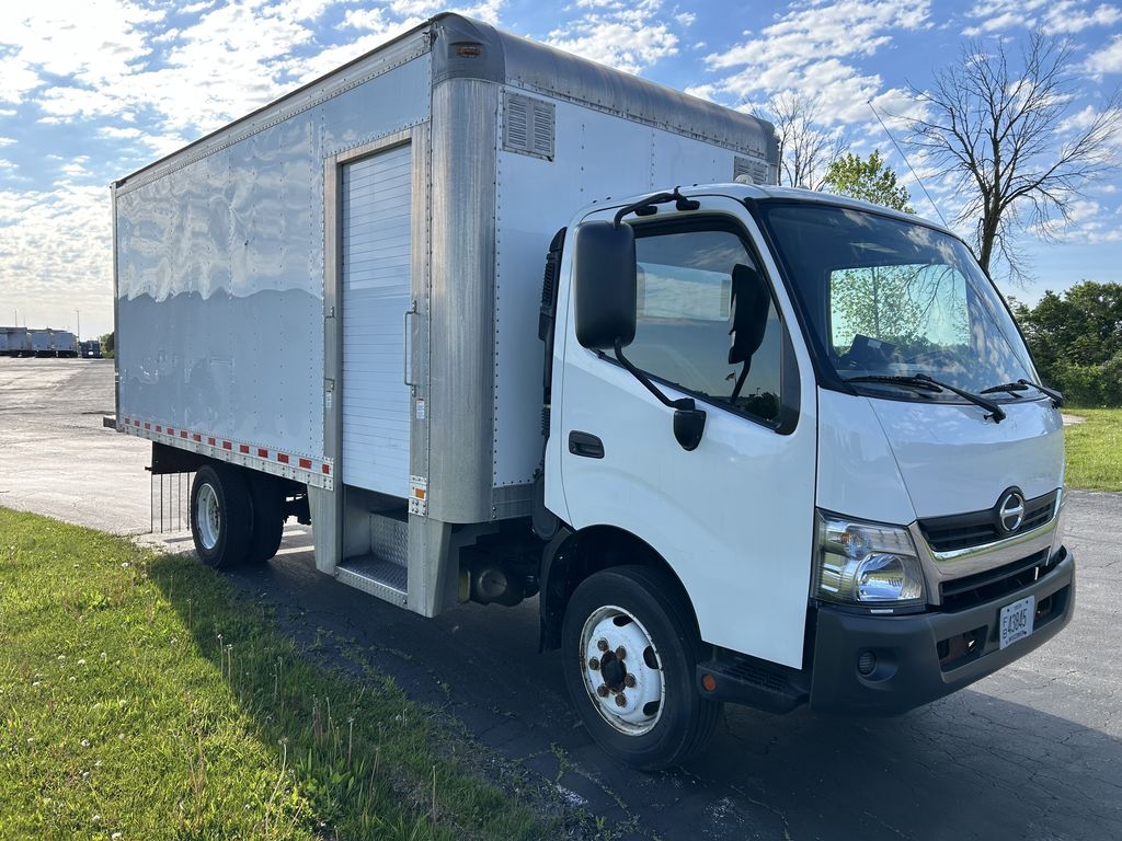 Slide images of 2018 HINO 195