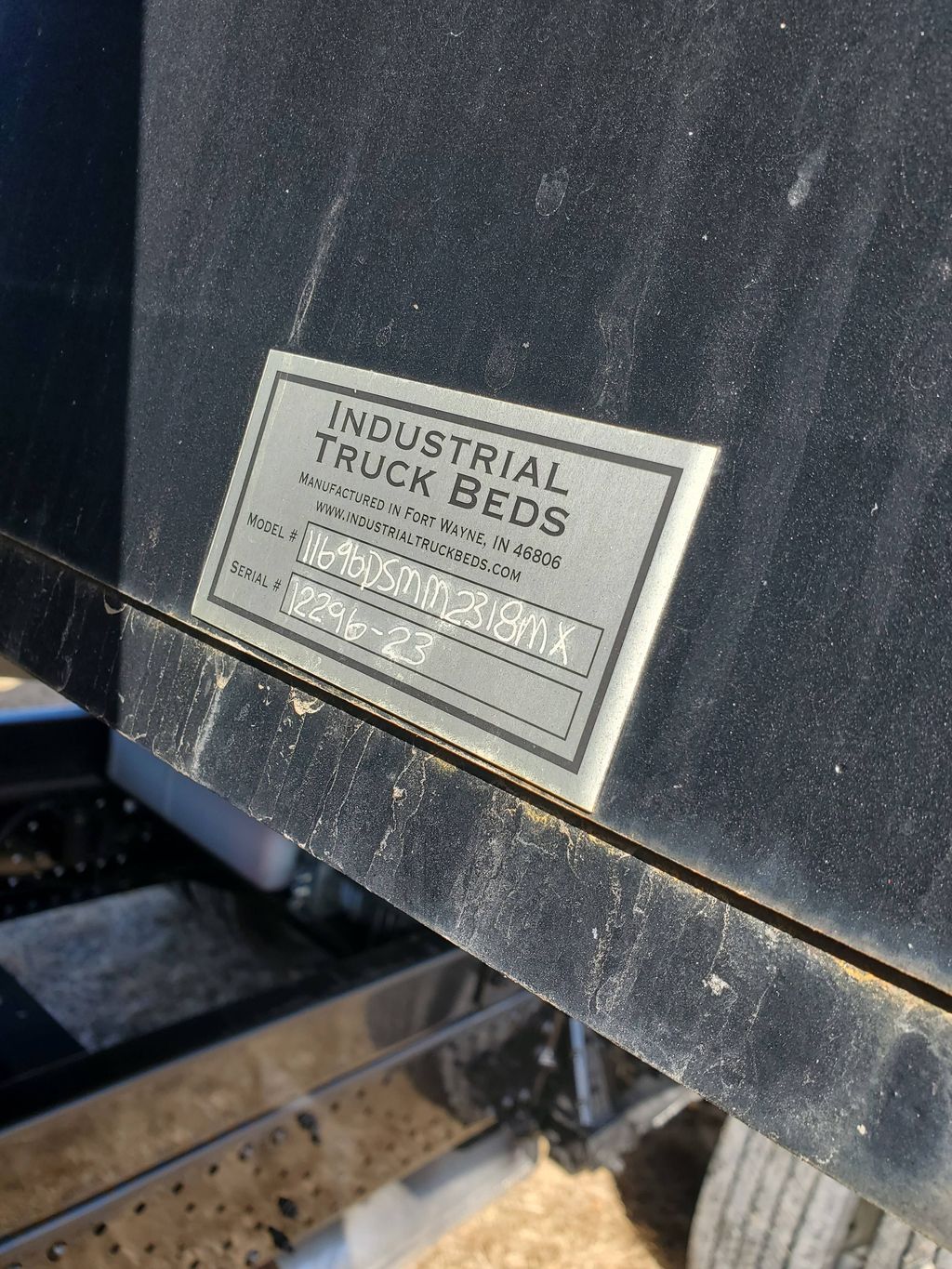 Slide images of 2026 ISUZU NRR