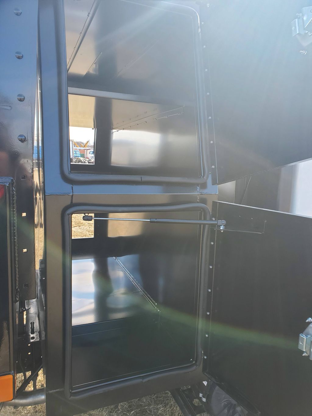 Slide images of 2026 ISUZU NRR