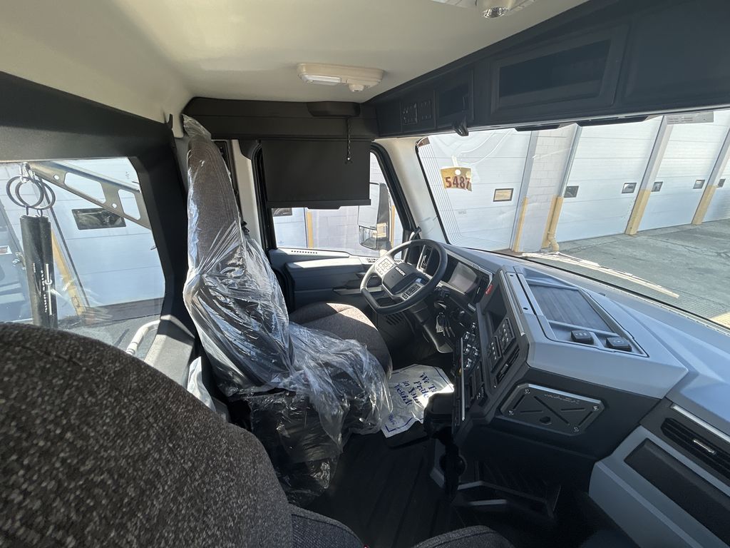 Slide images of 2027 MACK ANTHEM GEN2 64T