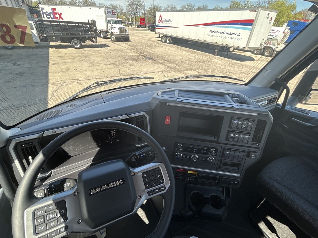 Slide images of 2027 MACK ANTHEM GEN2 64T