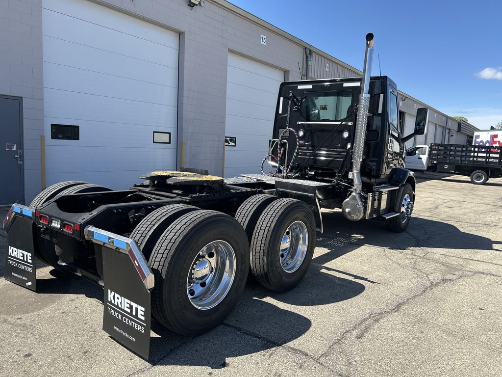 Slide images of 2027 MACK ANTHEM GEN2 64T