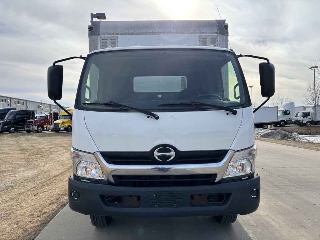 Slide images of 2018 HINO 195