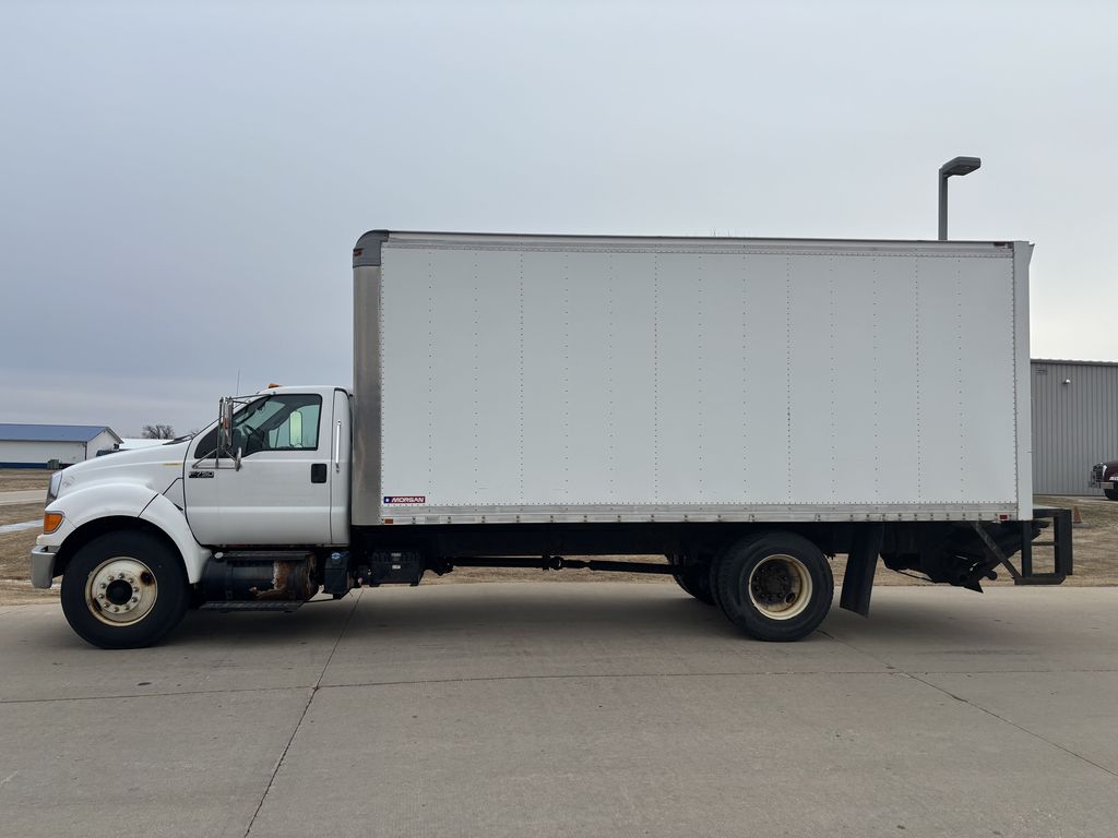 Slide images of 2011 FORD SUPER DUTY F [