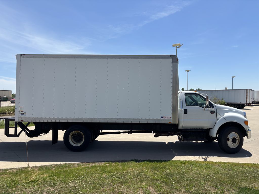 Slide images of 2011 FORD SUPER DUTY F [