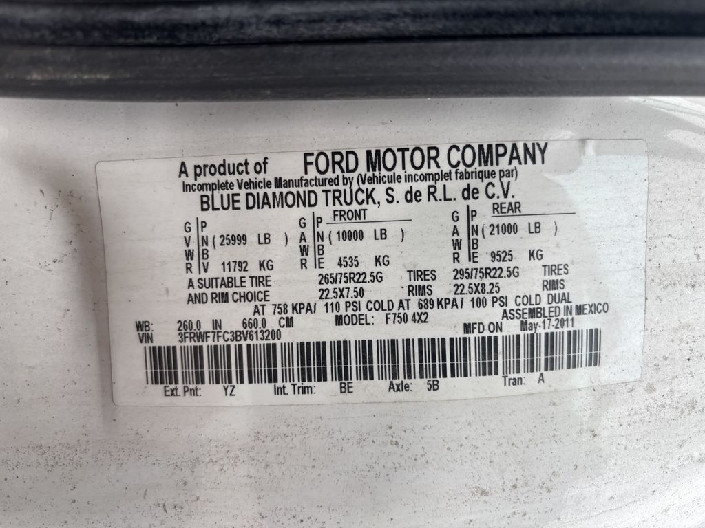 Slide images of 2011 FORD SUPER DUTY F [