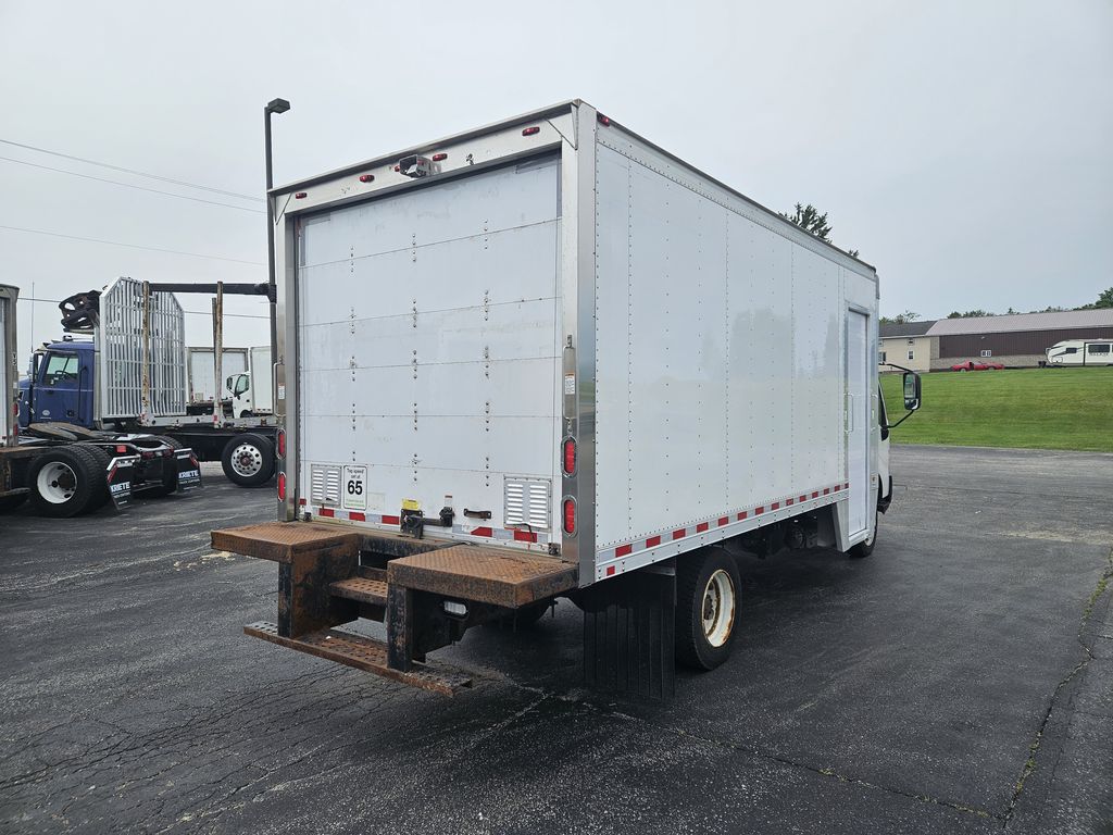 Slide images of 2018 HINO 195