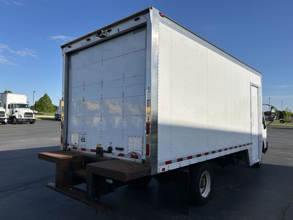 Slide images of 2018 HINO 195