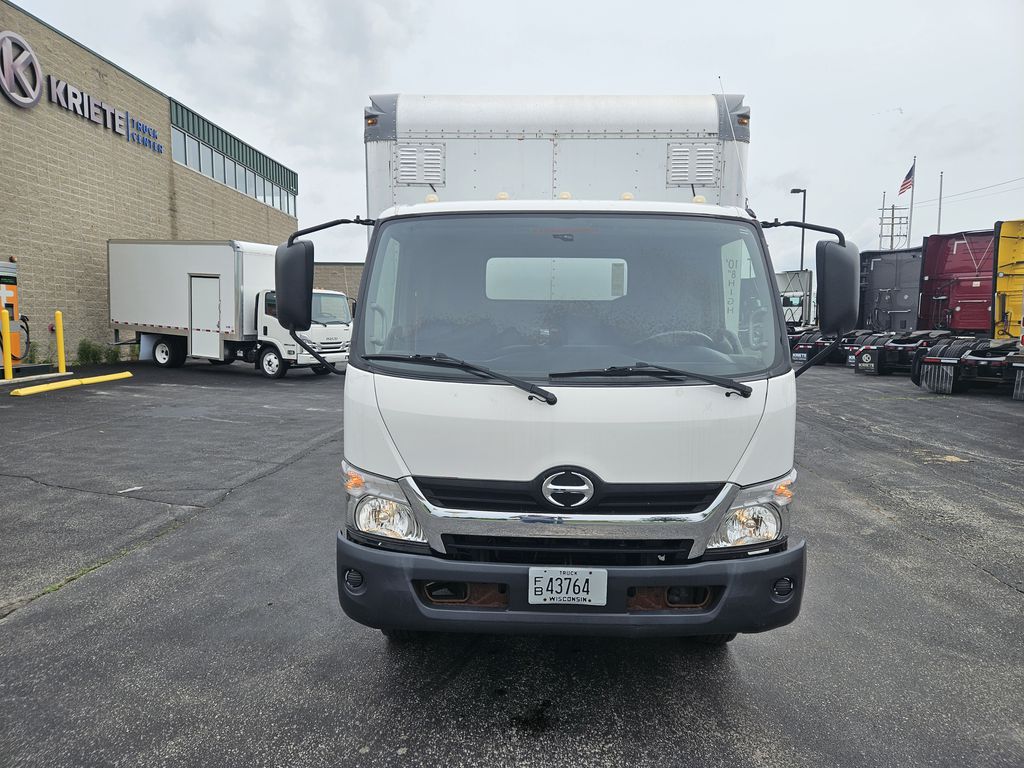 Slide images of 2018 HINO 195