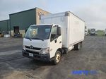 Slide images of 2018 HINO 195