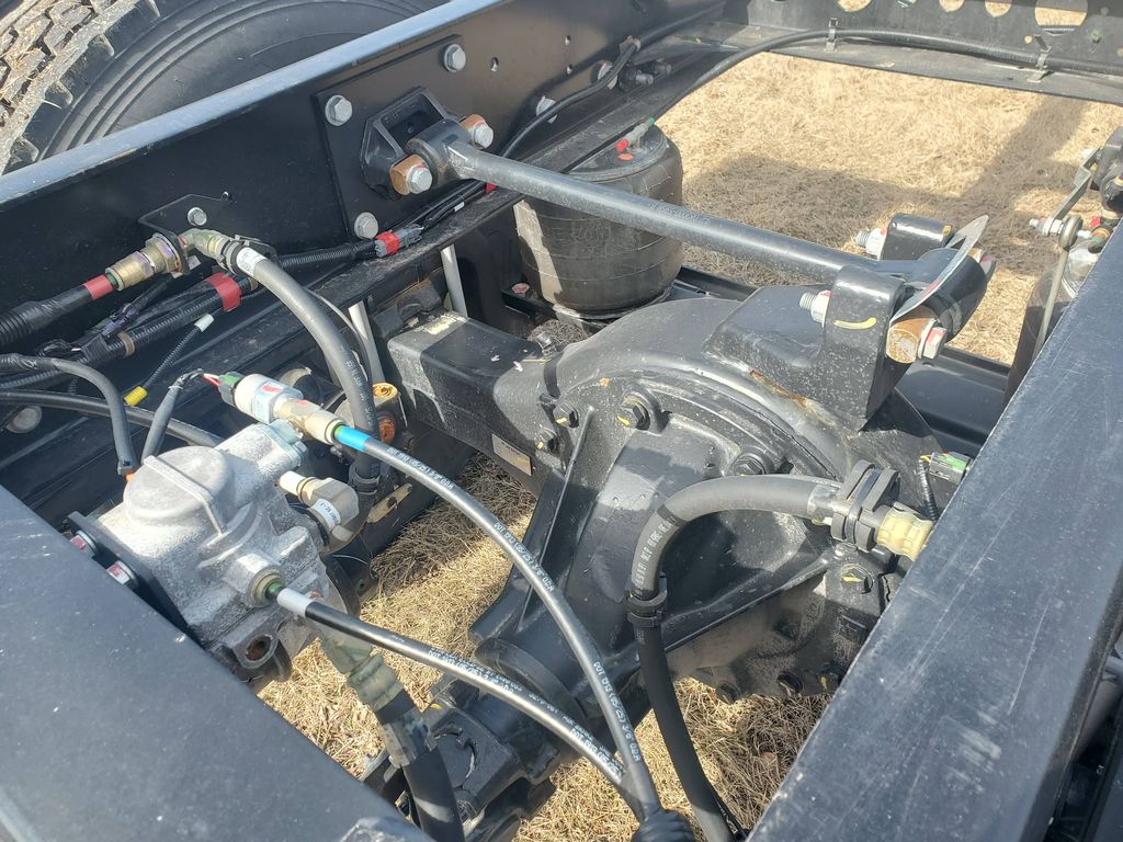 Slide images of 2026 HINO L6