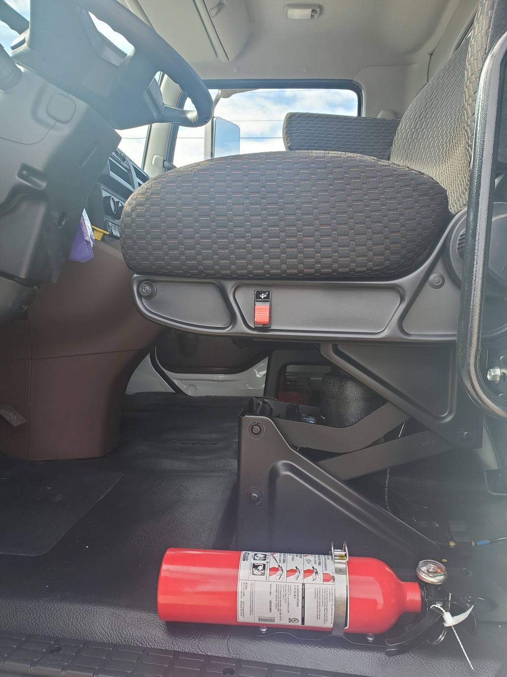 Slide images of 2026 HINO L6