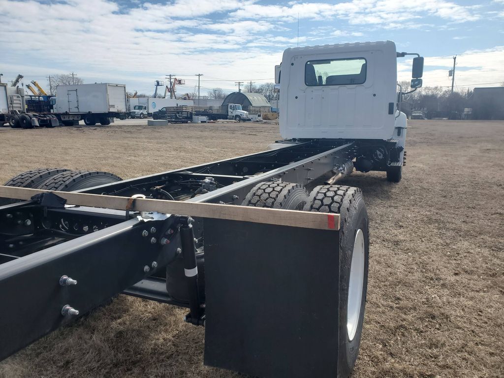 Slide images of 2026 HINO L6