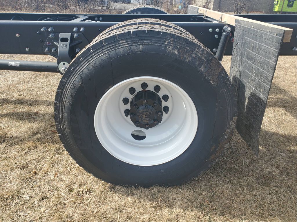 Slide images of 2026 HINO L6