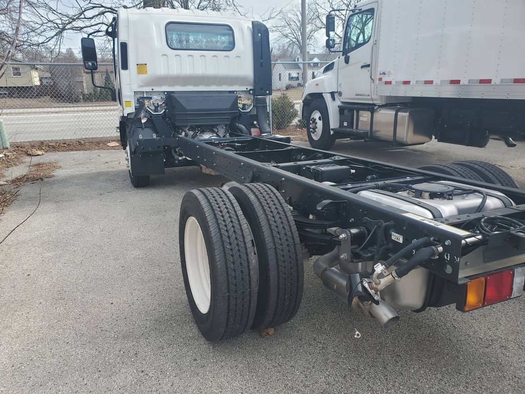 Slide images of 2025 ISUZU NRR