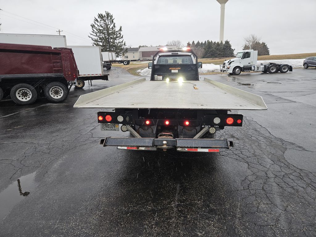 Slide images of 2021 FORD F650 