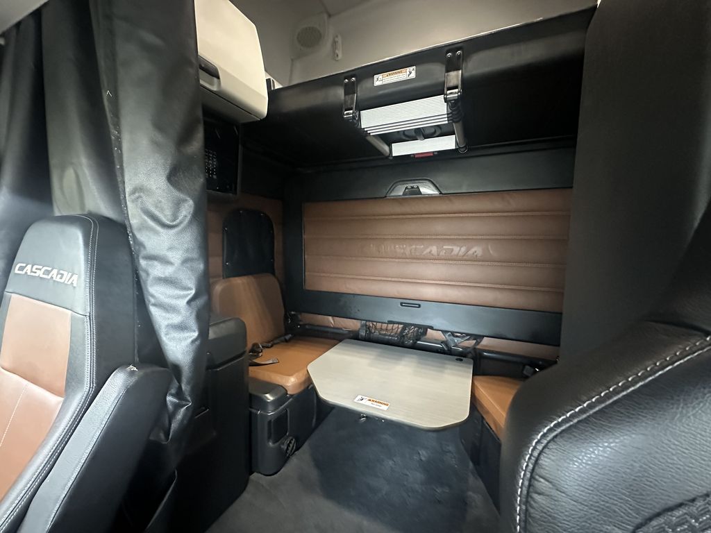 Slide images of 2022 FREIGHTLINER CASCADIA