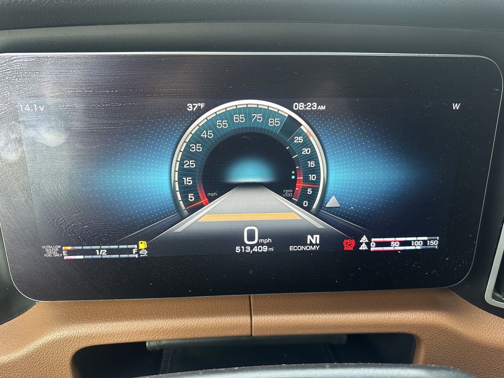 Slide images of 2022 FREIGHTLINER CASCADIA