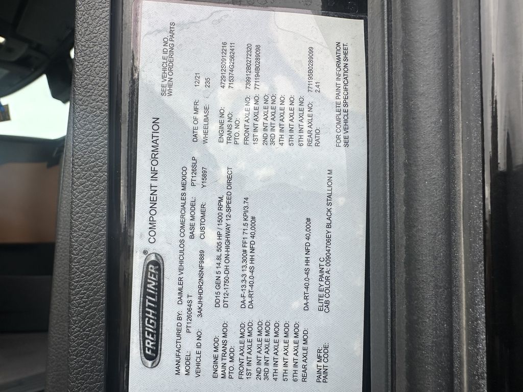 Slide images of 2022 FREIGHTLINER CASCADIA