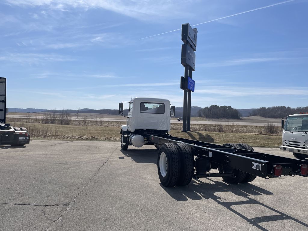 Slide images of 2026 MACK MD642