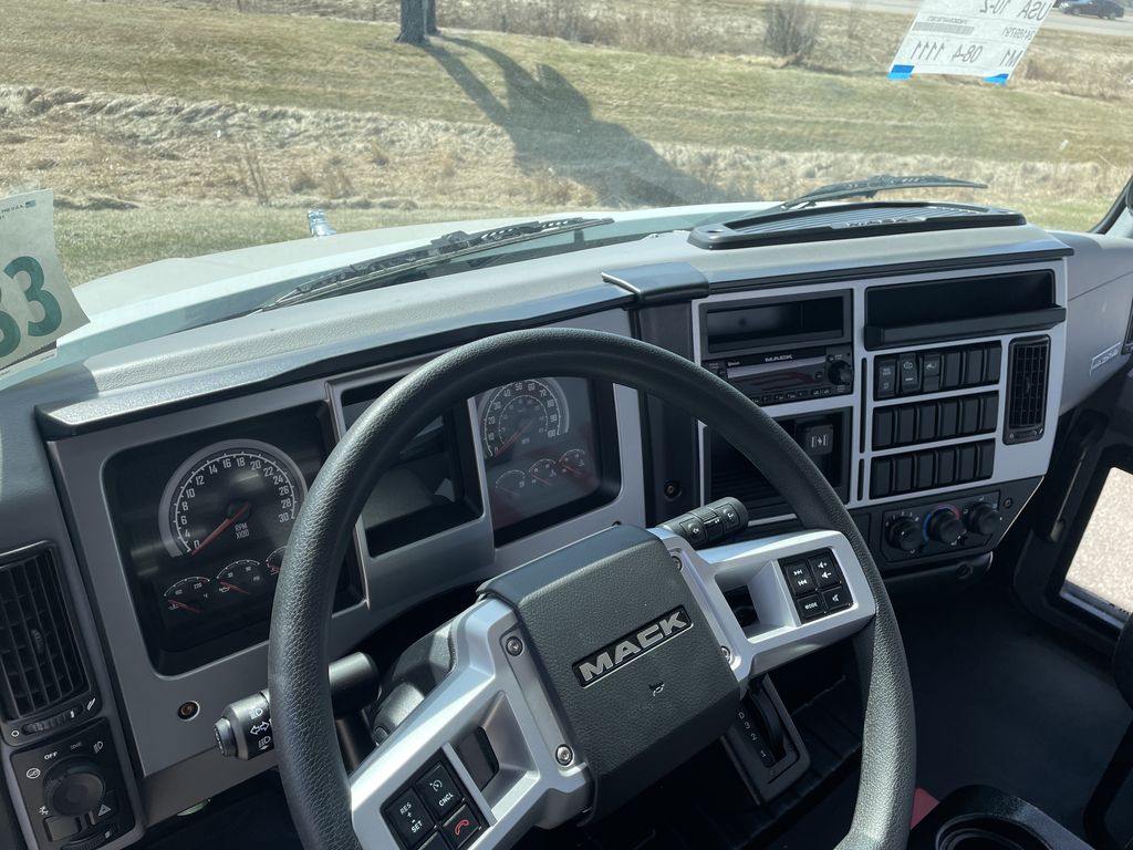 Slide images of 2026 MACK MD642
