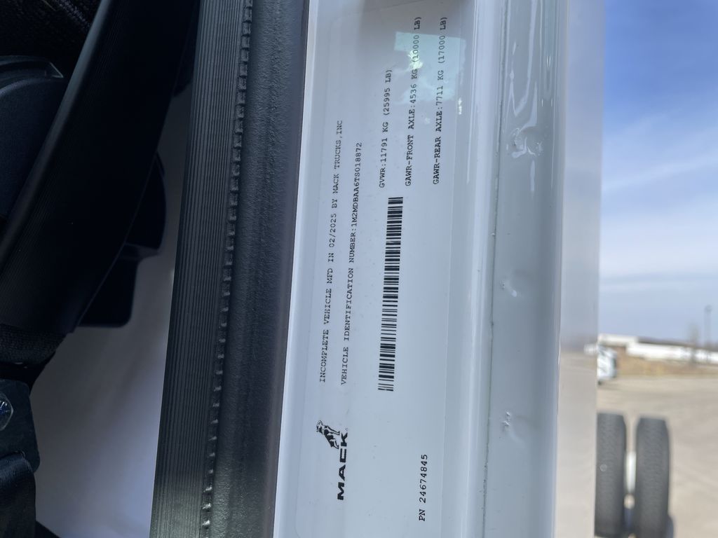 Slide images of 2026 MACK MD642