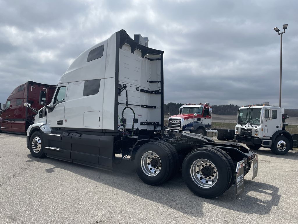 Slide images of 2026 MACK PIONEER 64T 76H