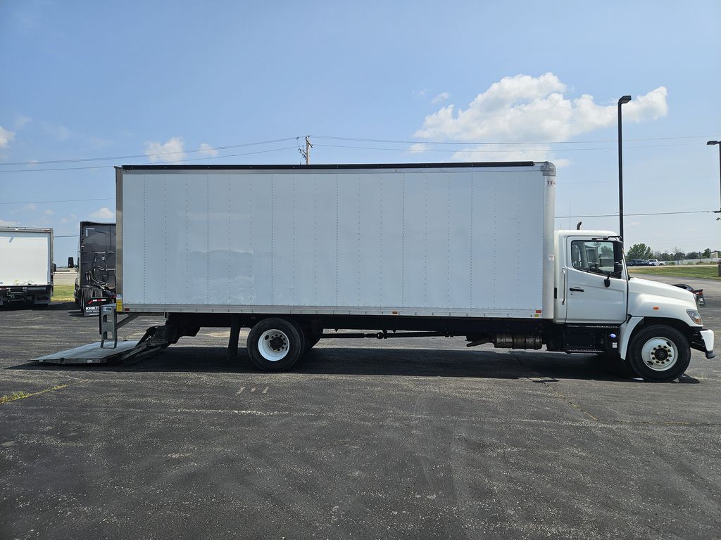 Slide images of 2023 HINO L6