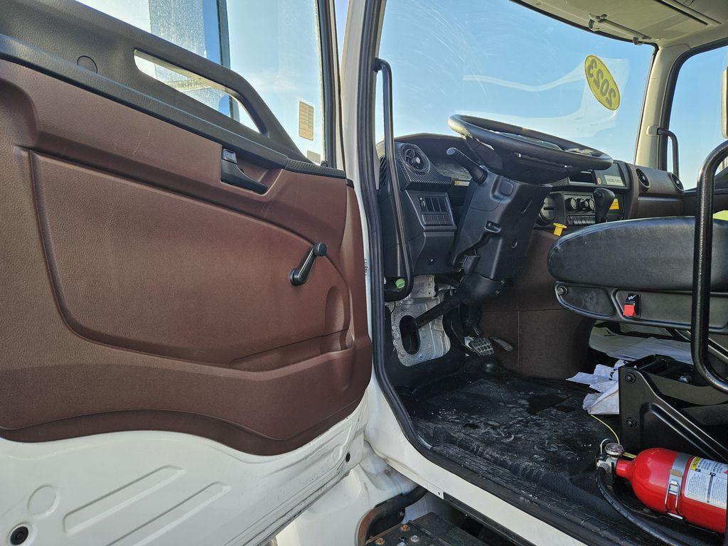 Slide images of 2023 HINO L6 