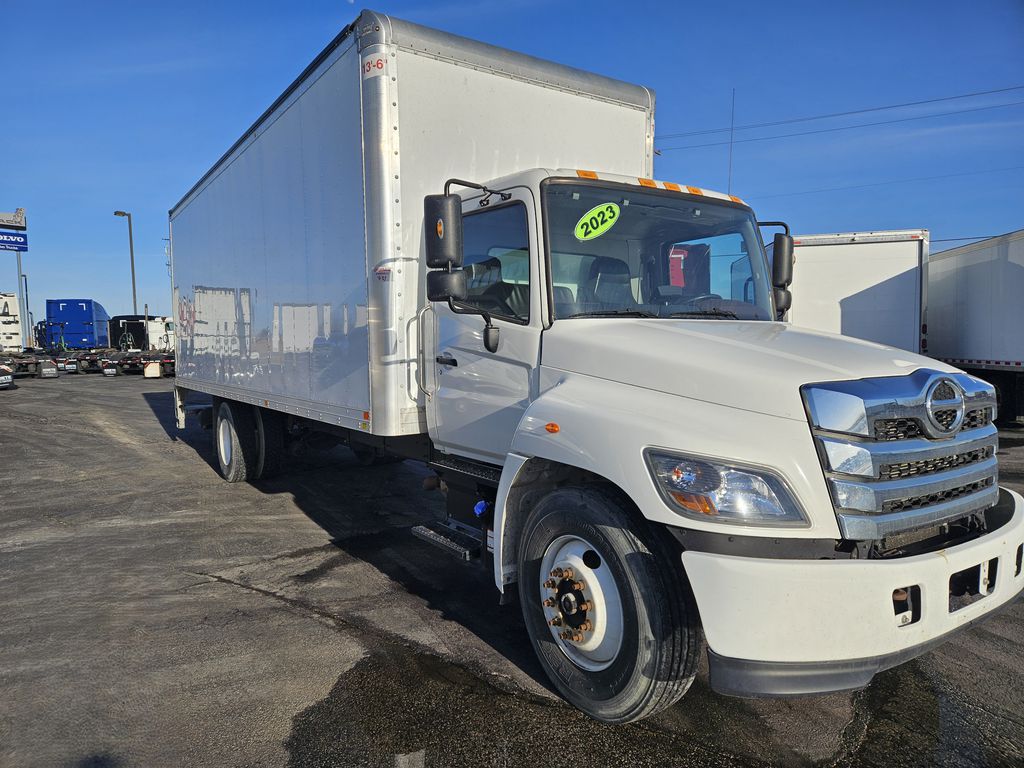 Slide images of 2023 HINO L6 