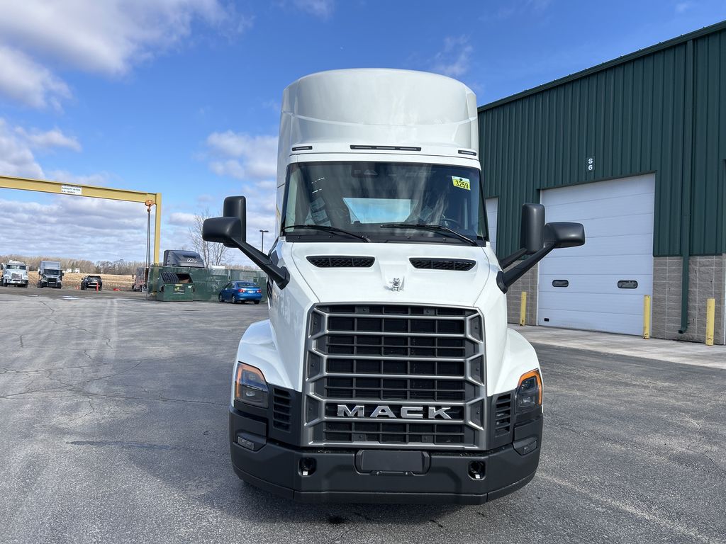 Slide images of 2027 MACK ANTHEM GEN2 64T