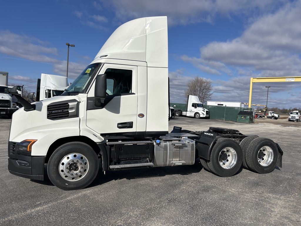 Slide images of 2027 MACK ANTHEM GEN2 64T
